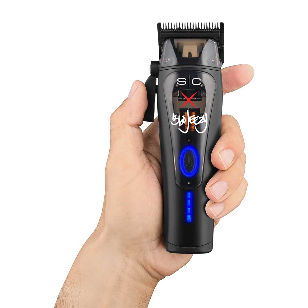tyleCraft x 360 Jeezy clipper being held to show compact size