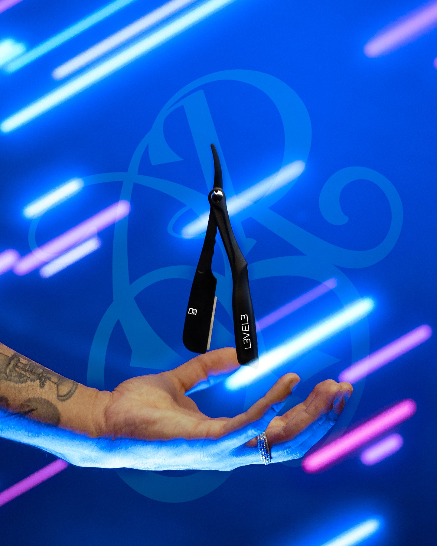 L3VEL3 MILLY BLADE STRAIGHT RAZOR